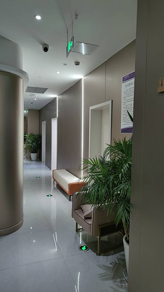 普通裝修2室1廳1衛(wèi)51m2700元/月