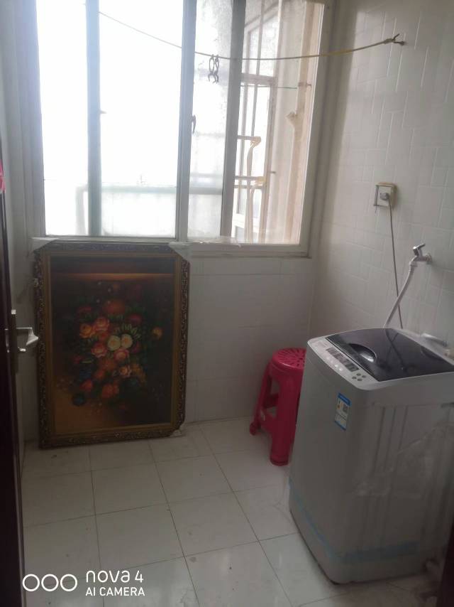 普通裝修3室2廳1衛(wèi)103m283萬(wàn)元