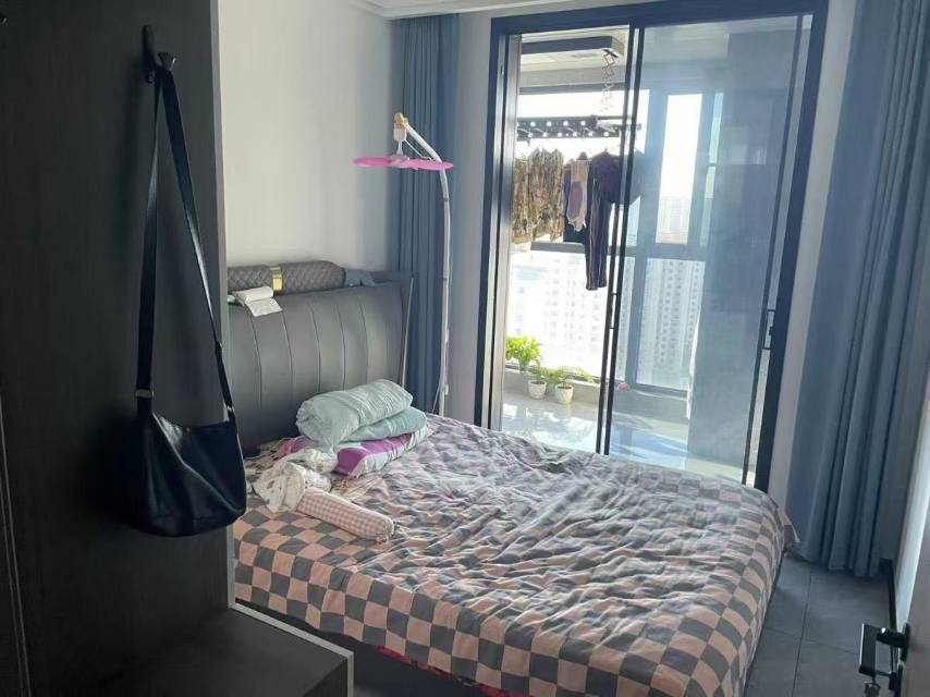 精裝修3室2廳2衛(wèi)116m2125萬(wàn)元