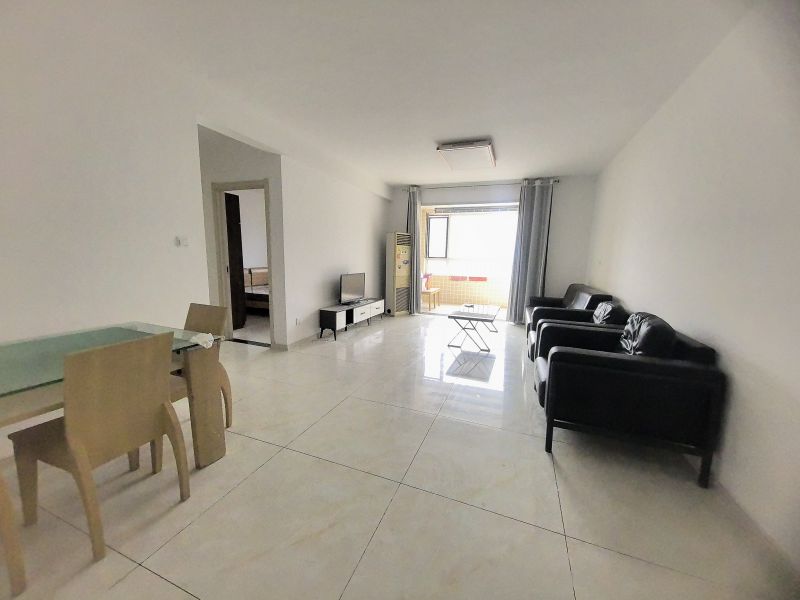 普通裝修2室2廳1衛108m21300元/月