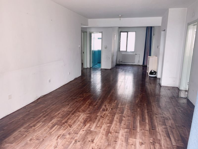 狀元府簡裝4樓、有電梯，支持看房，要求整租