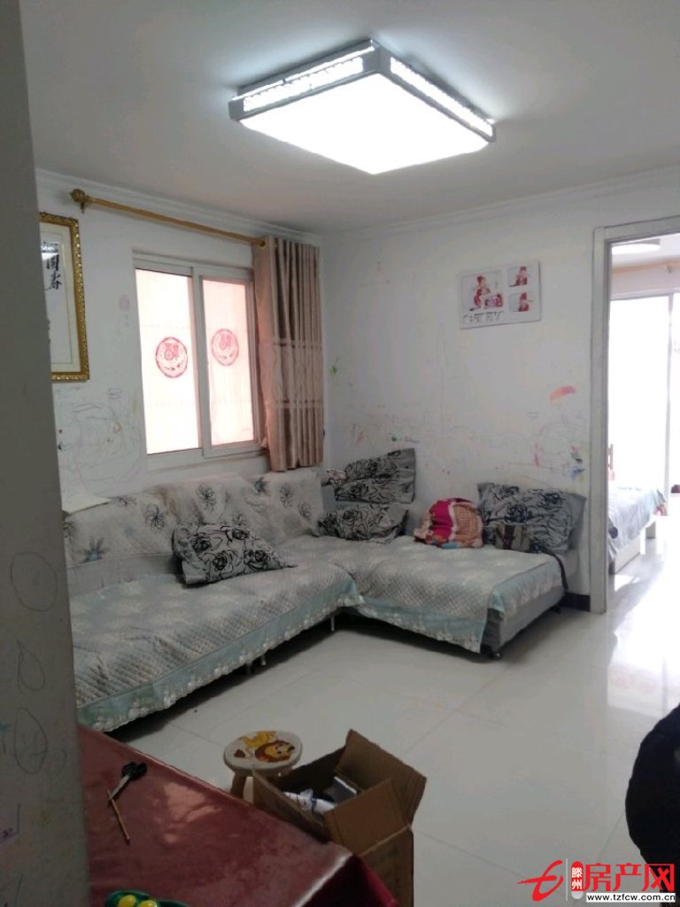 問天三期東區，兩室，好樓層，可以貸款