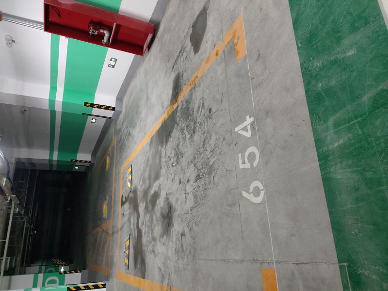 信華城珹園獨(dú)立大車(chē)位，好停車(chē)，位置佳