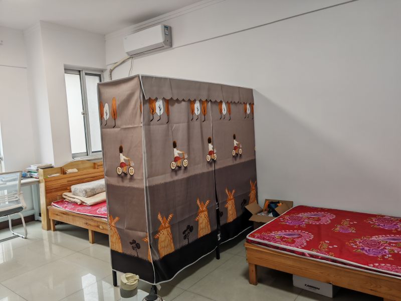 精裝修1室1廳1衛48m242萬元