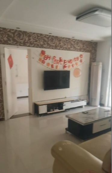 遠航多層精裝房3室2廳1衛120m21450元/月價可小議